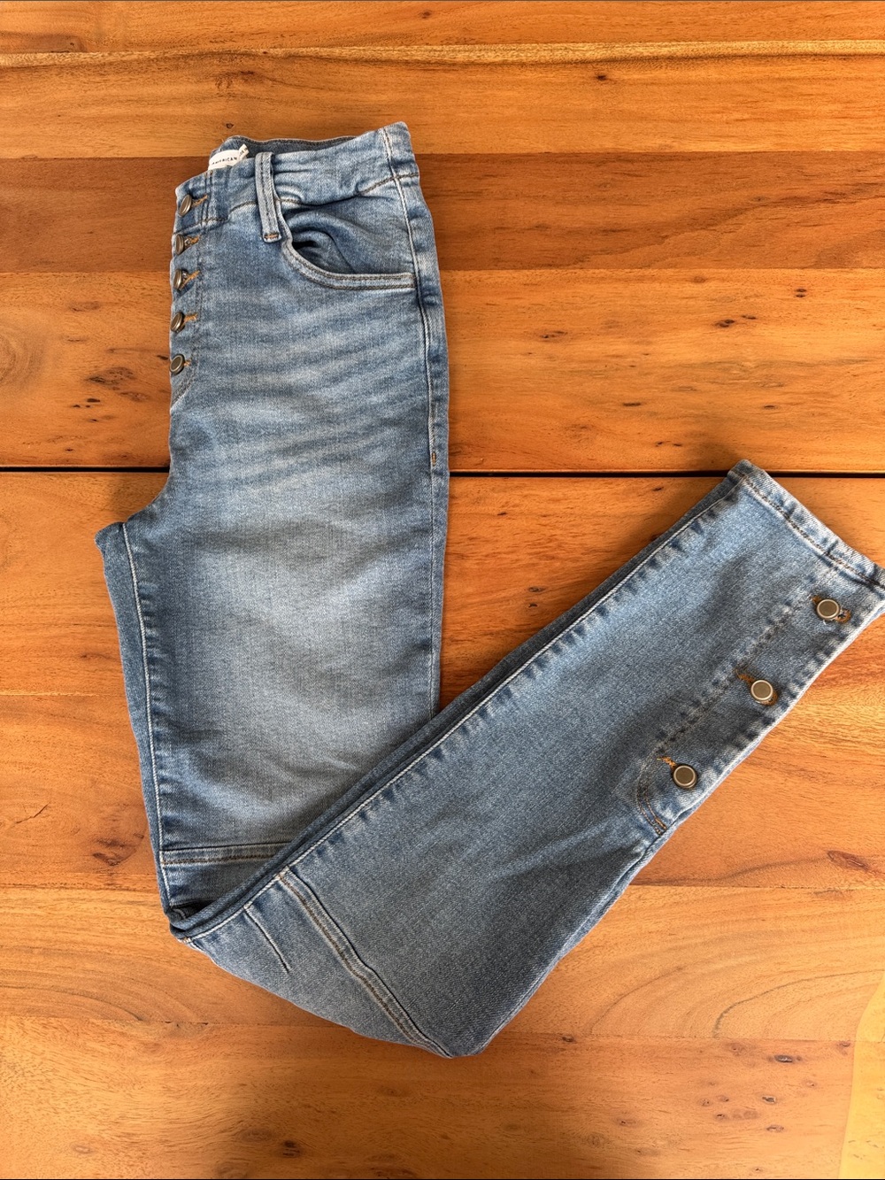 Good American Light Blue super High-Rise Button-Fly Skinny Jeans